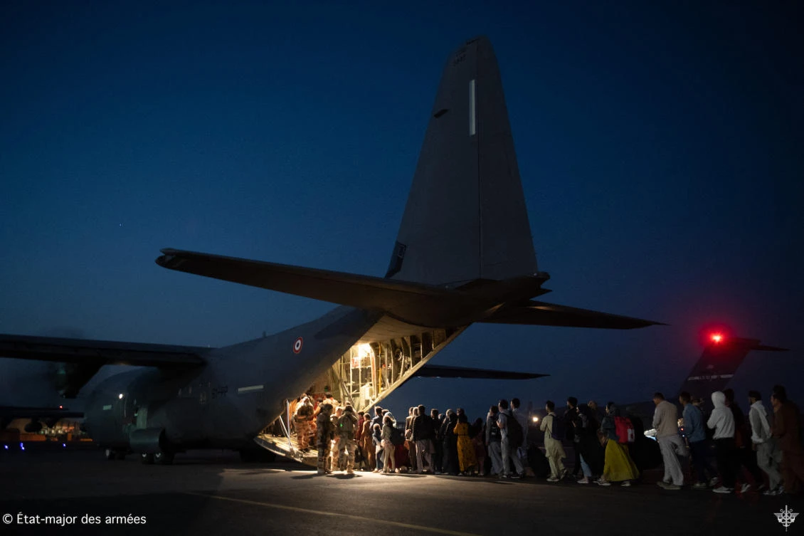 France could extend Kabul evacuations beyond Friday: minister