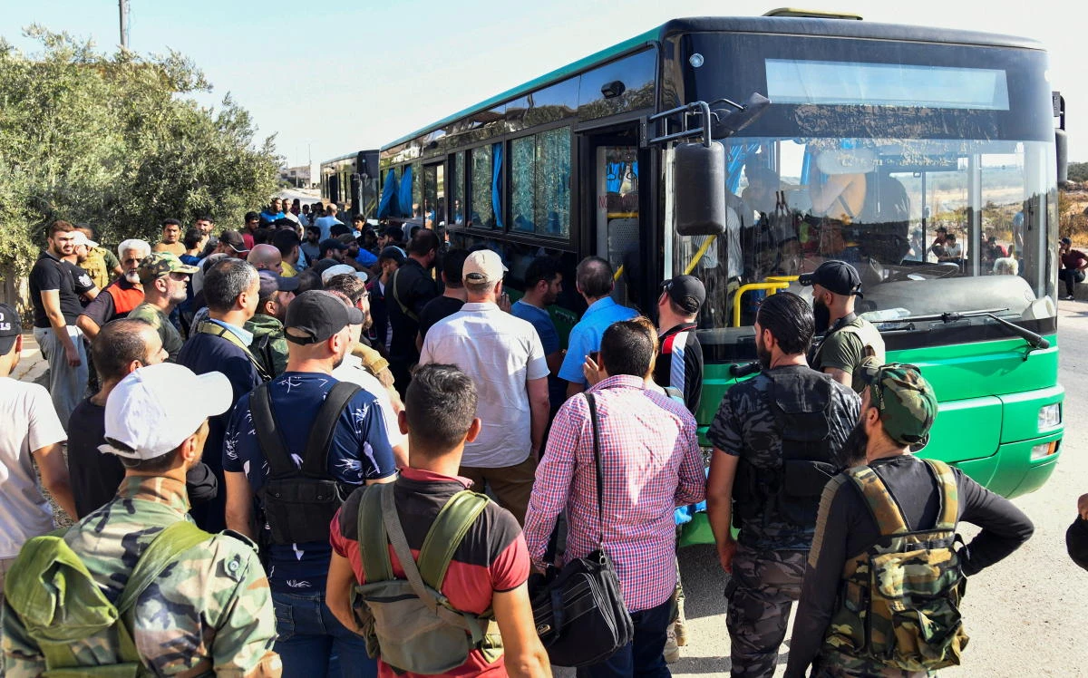 Syrian army bombards rebels in birthplace of uprising