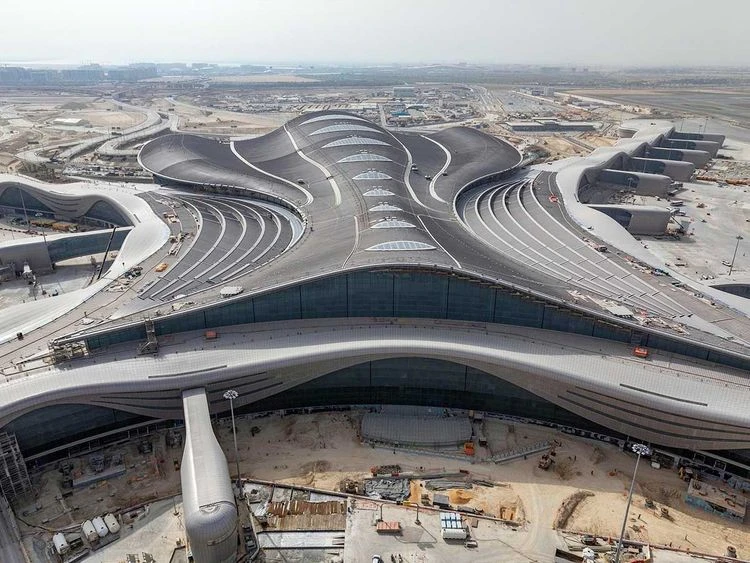 Anyone visiting the Emirate will still have to show a negative PCR regardless of the country of departure. (WAM)
