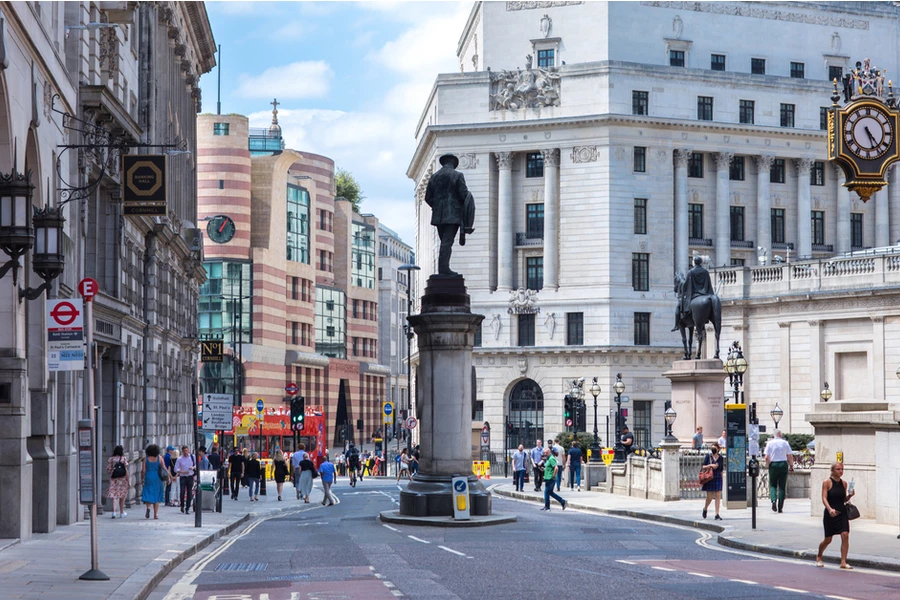 European stocks edge closer to record highs; UK business growth fastest since 2014