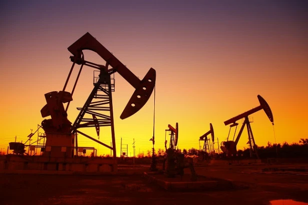 US crude inventories fell by 7.2 million barrels last week to 425.4 million barrels. Social media
