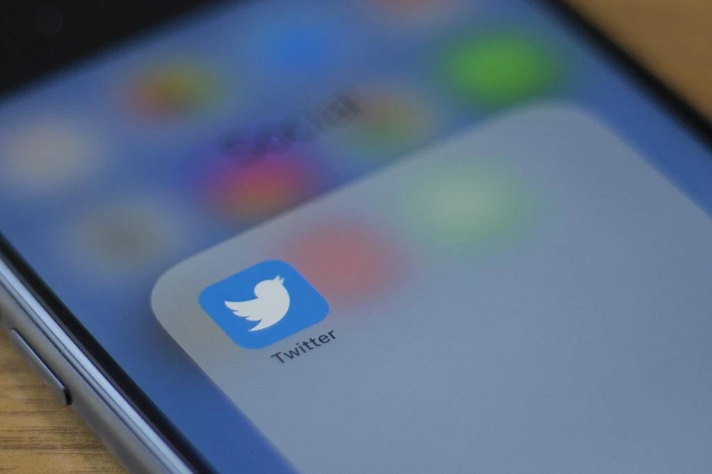 Twitter launches “safety mode” to block accounts for harmful language