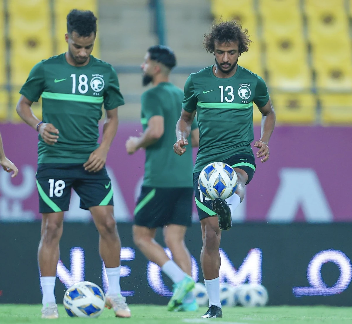 Herve Renard’s Saudi team expected to get off mark with 3 points, but highest-ranked Southeast Asian team will be hard to break down in Riyadh. (File/Twitter)