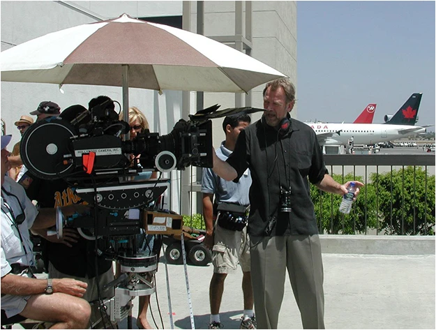 Bo Svenson at work. (Courtesy: bosvenson.com)