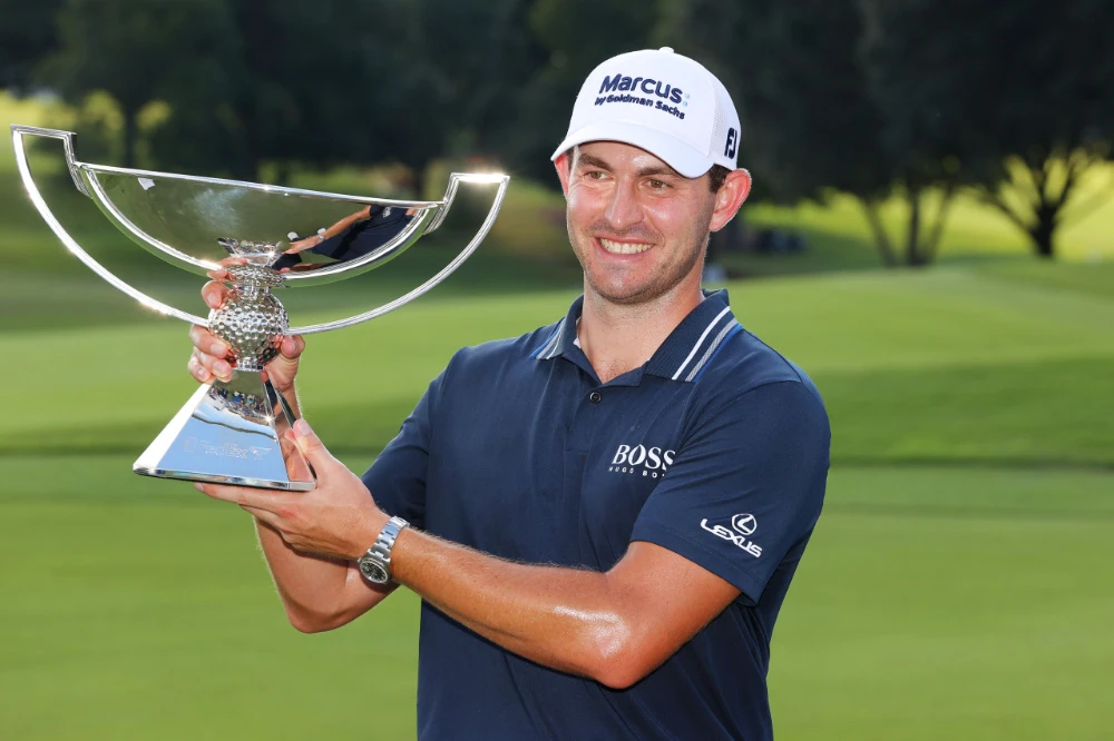 Cantlay delivers another clutch moment to win FedEx Cup