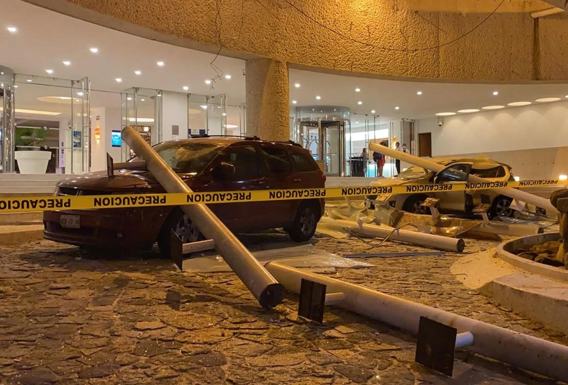View of damaged cars outside a Hotel after a quake in Acapulco, Guerrero state, Mexico on September 7, 2021. (AFP)