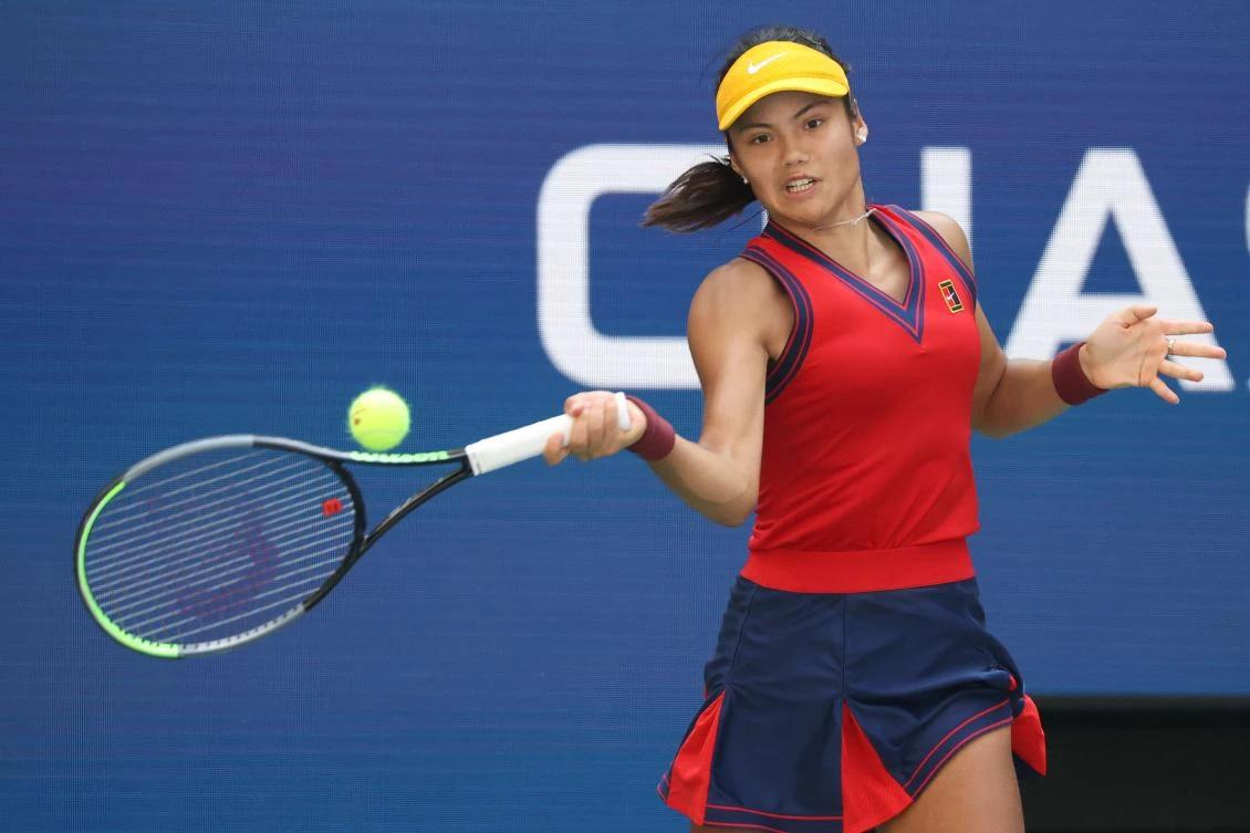 British teen qualifier Emma Raducanu’s remarkable US Open run continues into semifinals