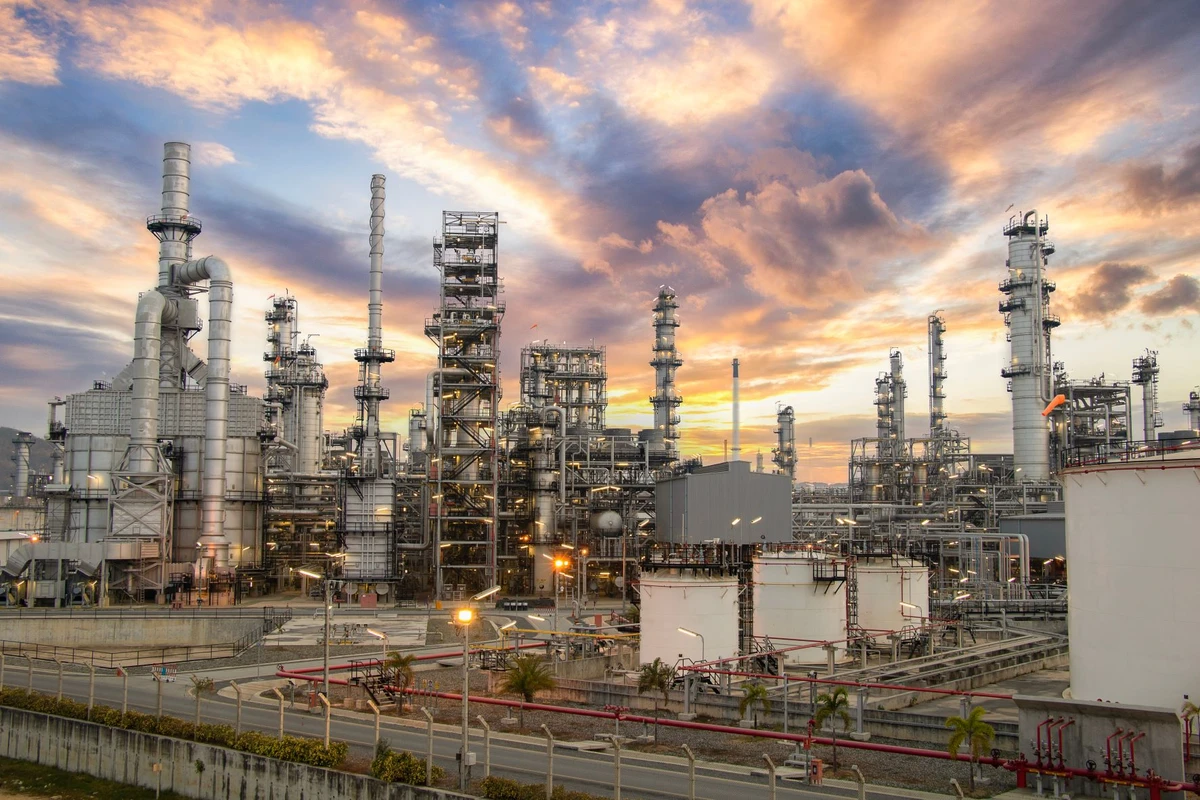 Saudi industrial production growth slows in July as manufacturing contracts