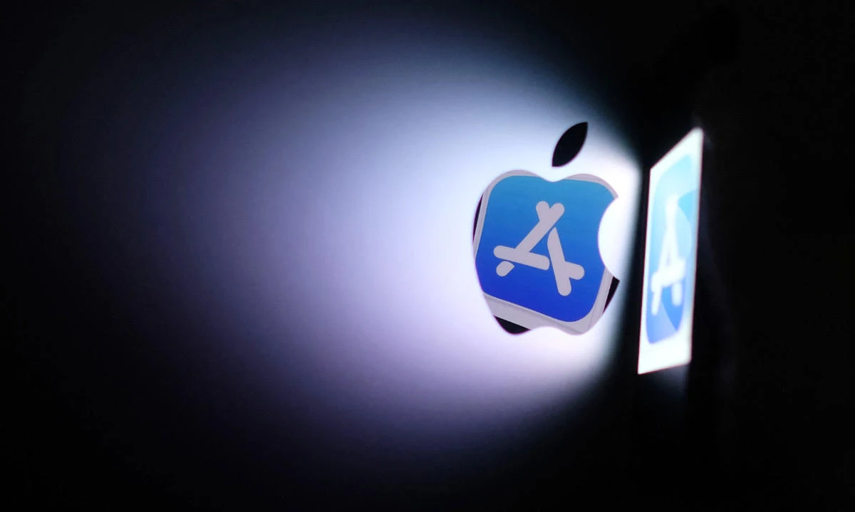 Apple is ordered to loosen control over its App Store payment system