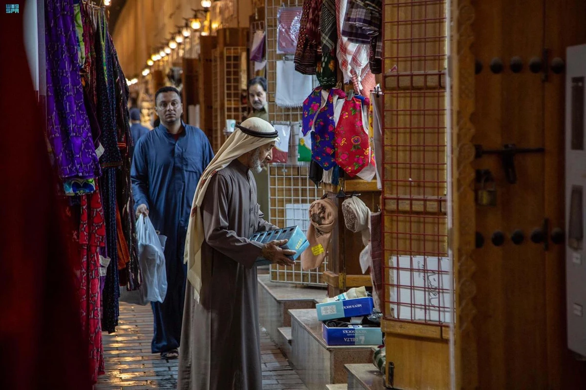 Saudi Arabia announced seven deaths from COVID-19 and 83 new infections on Saturday. (SPA)