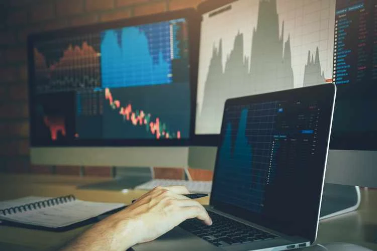 CEO of UAE investment bank Shuaa capital increases stake