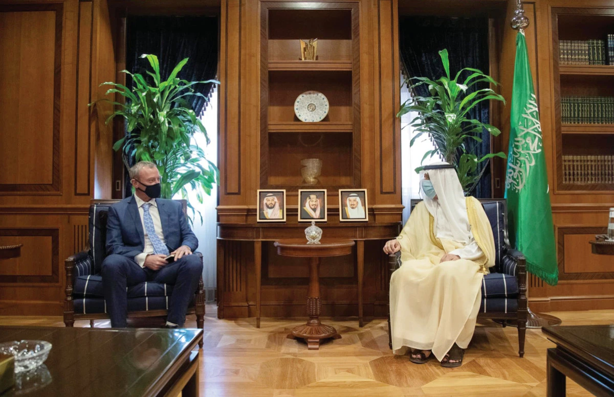 Minister Adel Al-Jubeir, right, meets with New Zealand's ambassador, Barney Riley. (SPA)