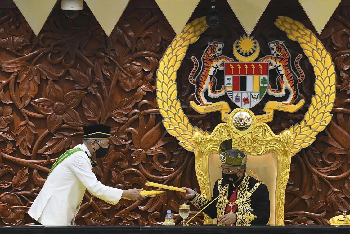 Malaysia’s new leader wins opposition support as Parliament resumes