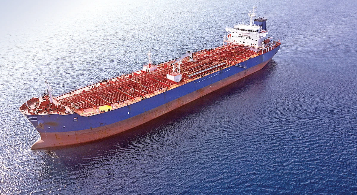 VLGCs used for exporting LPG and LNG are generally 250 to 300 meters long.