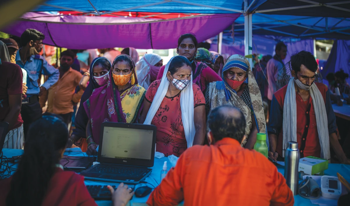 Shop workers in Indian state stand up for their right to sit down
