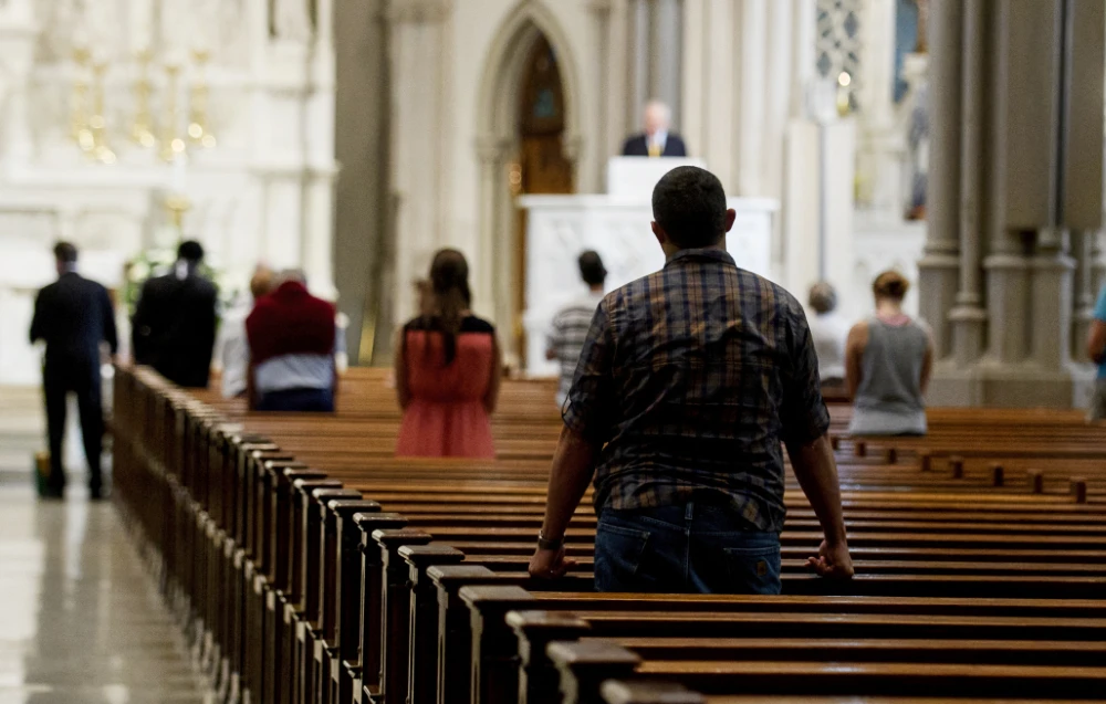 Syrian refugee pleads guilty in church bomb plot