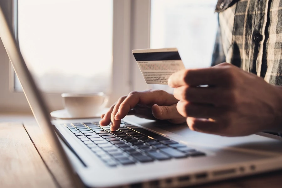 Saudi Arabia leads regional adoption of online shopping post-pandemic