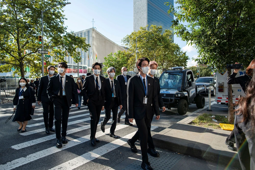 Members of the South Korean band BTS walk near the United Nations headquarters during the 76th Session of the United Nations General Assembly, Manhattan, New York, US, Sept. 20, 2021. (Reuters)