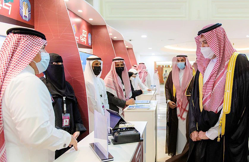 Madinah governor honors Taibah Innovates winners