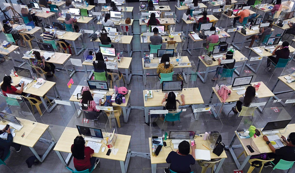 Filipino parents, teachers urge U-turn over government’s back-to-school plans