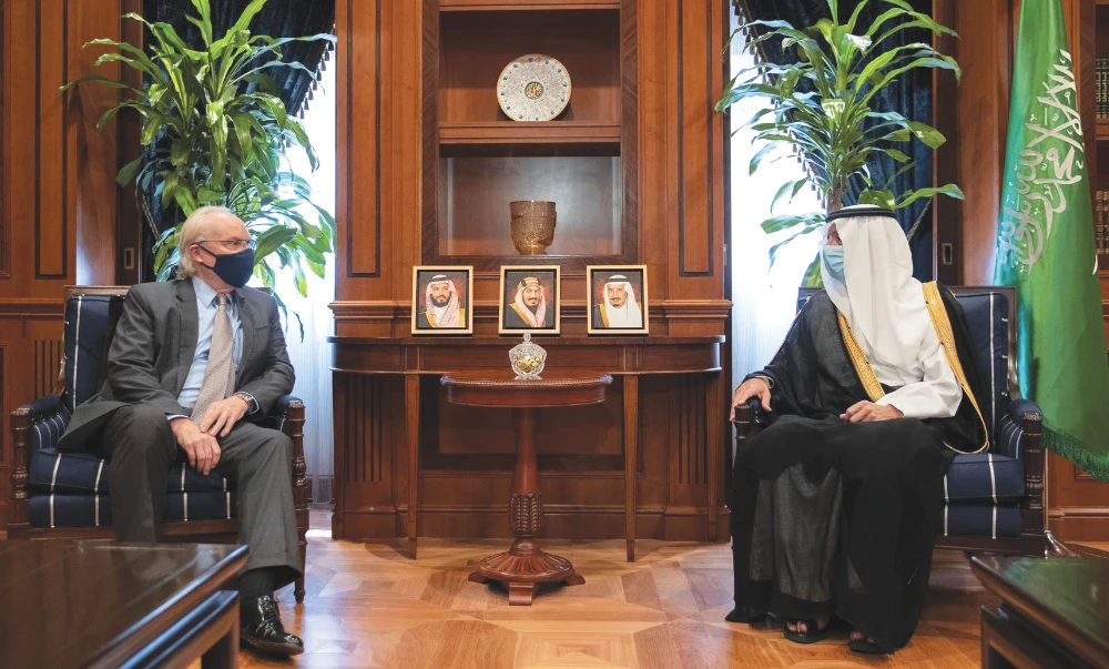 The Saudi Minister of State for Foreign Affairs Adel Al-Jubeir received the US envoy to Yemen, Timothy Lenderking, in Riyadh on Tuesday. (SPA)