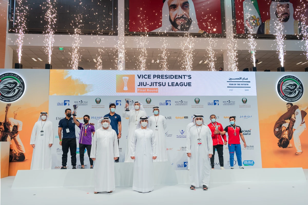 Sheikh Mansoor bin Mohammed Al-Maktoum with the winners of the 2021 Vice President’s Jiu-Jitsu League. (UAEJJF)