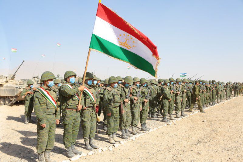 Tajik soldiers during Russia, Uzbekistan and Tajikistan joint military exercises, Tajik-Afghan border, Khatlon Region, Tajikistan, Aug. 10, 2021. (Reuters)