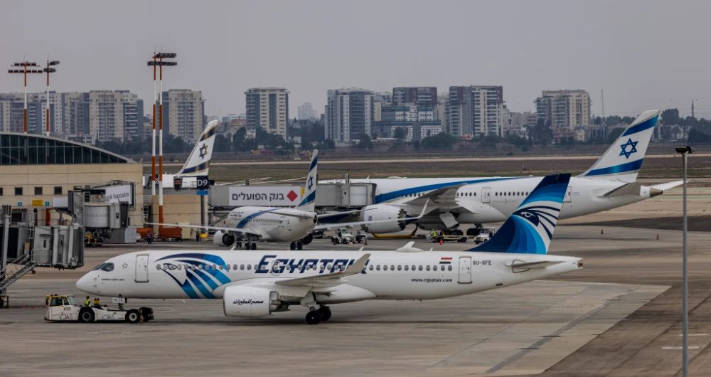 First official EgyptAir flight lands at Tel Aviv airport
