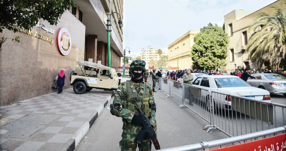 Defense Minister Lt. Gen. Mohammed Zaki has praised the high standard of Egyptian forces’ field and combat skills. (File/AFP)