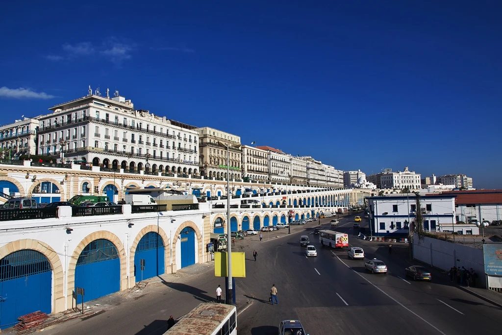 International Monetary Fund (IMF) experts urged Algeria on Monday to "recalibrate" its oil and gas-dependent economy and implement structural reforms. (Shutterstock)