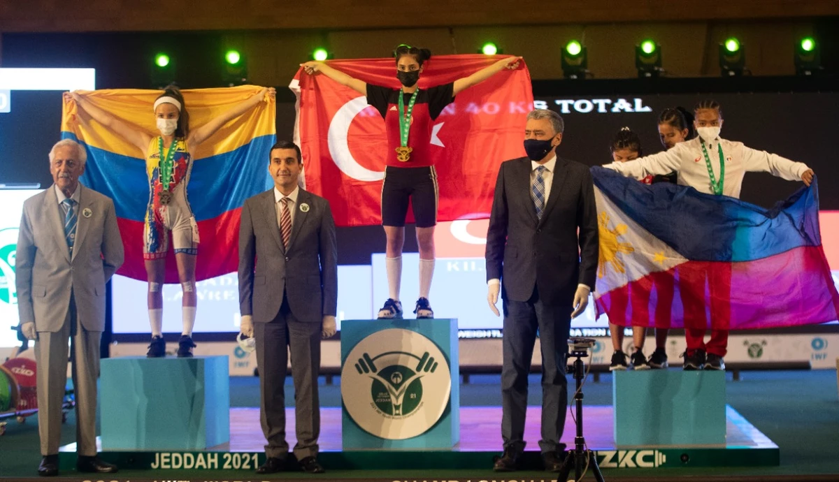 Ezgi Kilic of Turkey took gold in the Women's 40kg category on the opening day of the 2021 IWF Youth World Cup. (Supplied/SAWF)