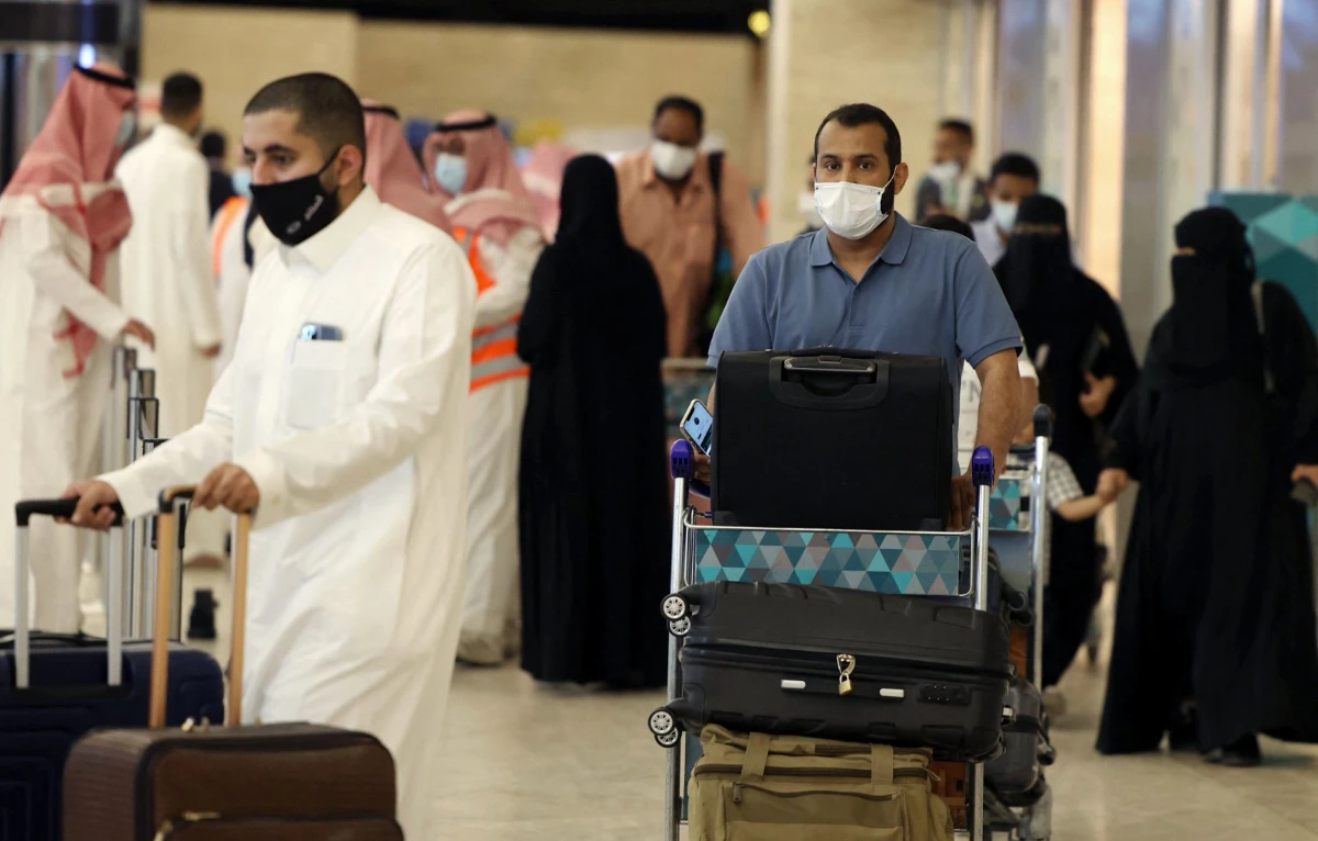 Saudi Arabia further eases travel restrictions