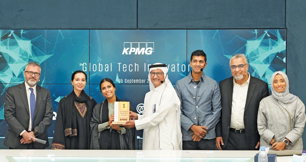 The team members of Natufia, a Saudi Arabia-based agri-technology provider, received the award from KPMG in Saudi Arabia Chairman Dr. Abdullah Al-Fozan.