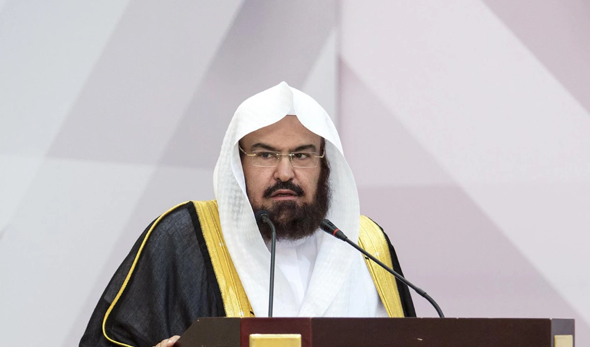 200 women employed by General Presidency for Affairs of Two Holy Mosques: imam