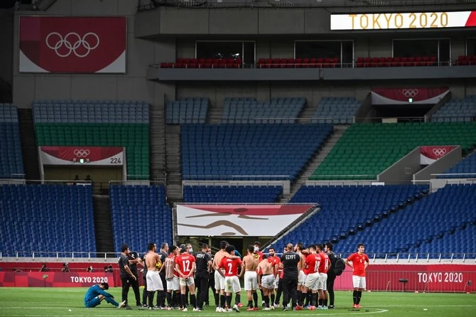 Attendances will be limited to 2,000 fans per stadium when the new season of the Egyptian football league kicks off after a hiatus due to COVID-19, according to the league's clubs' association. (AFP)