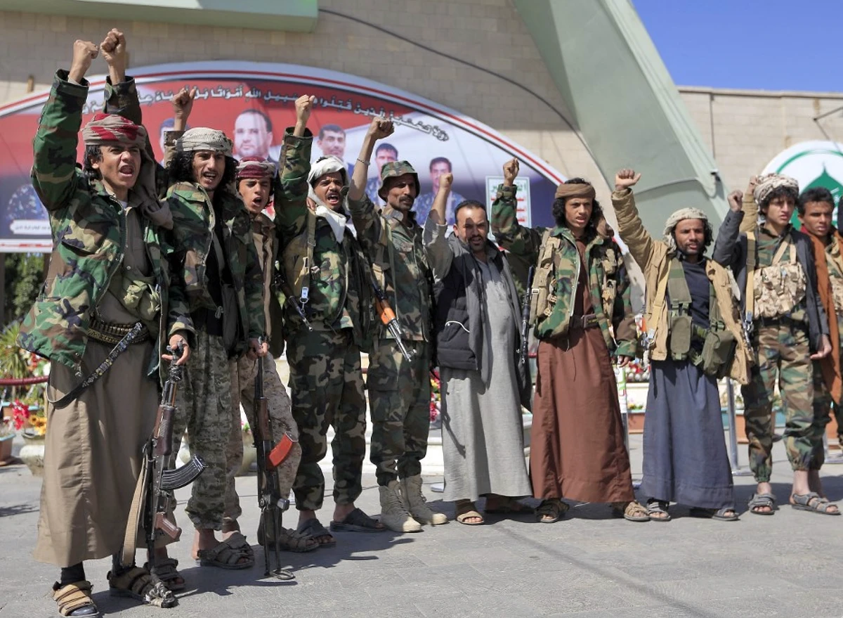 The CPJ has urged the Houthis to free a journalist they abducted in August and to end their “campaign against journalists.” (File/AFP)