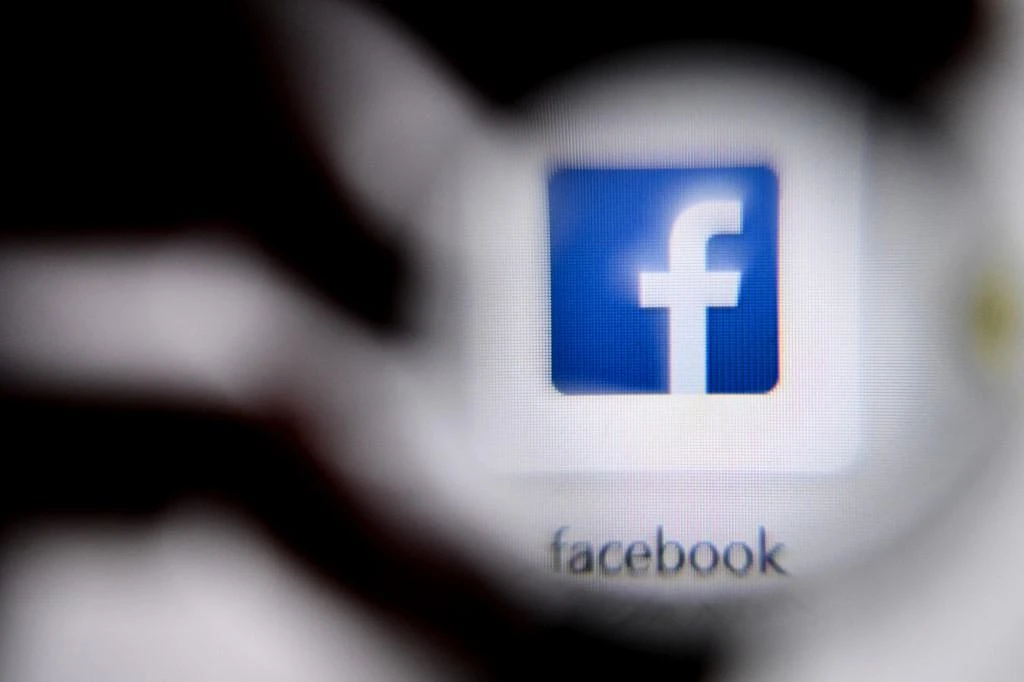 Facebook plans to hire 10,000 in EU to build ‘metaverse’