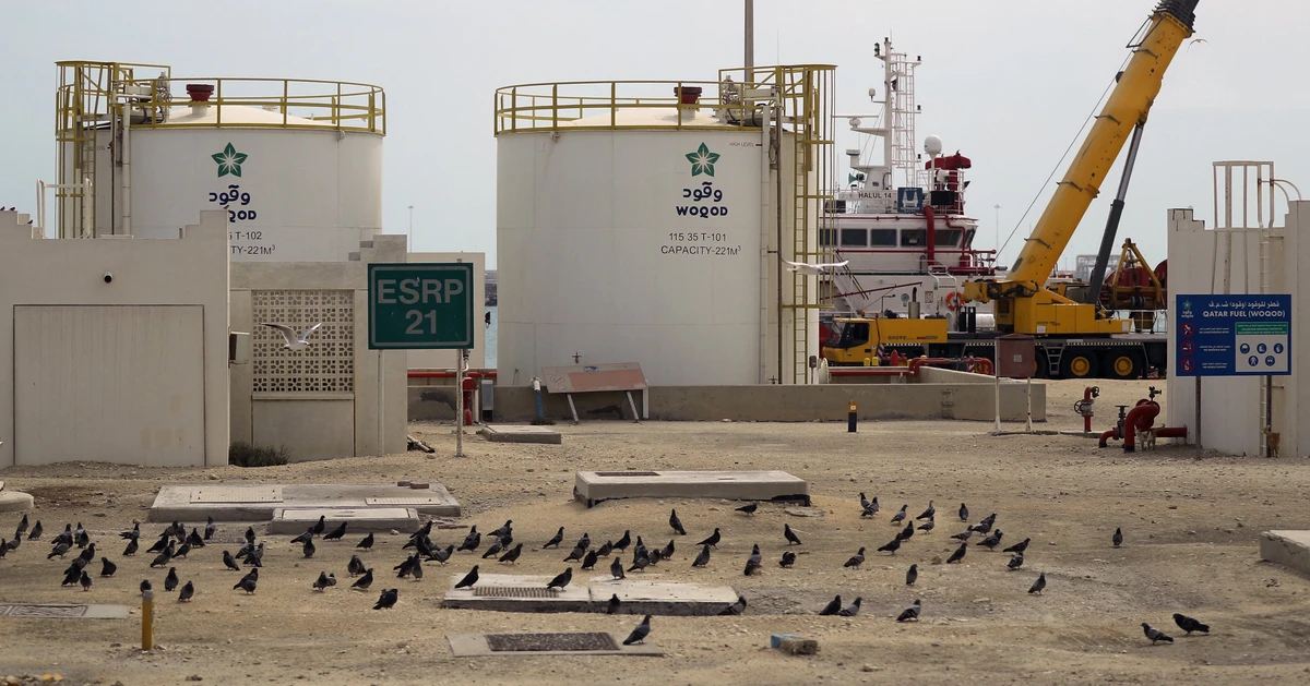 Production is expected to start by the end of 2025, and total daily output is expected to hit around 1.4 million barrels of oil equivalent per day. (File/AFP)