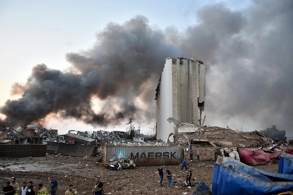 Lebanon elite united against Beirut port blast probe seen as survival threat