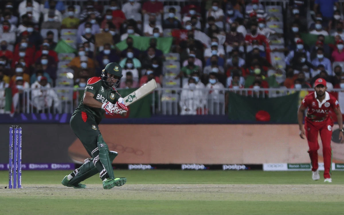 Star all-rounder Shakib Al-Hasan set up the victory for Bangladesh with a key second-wicket stand of 80 after the Tigers lost two early wickets. (AP)