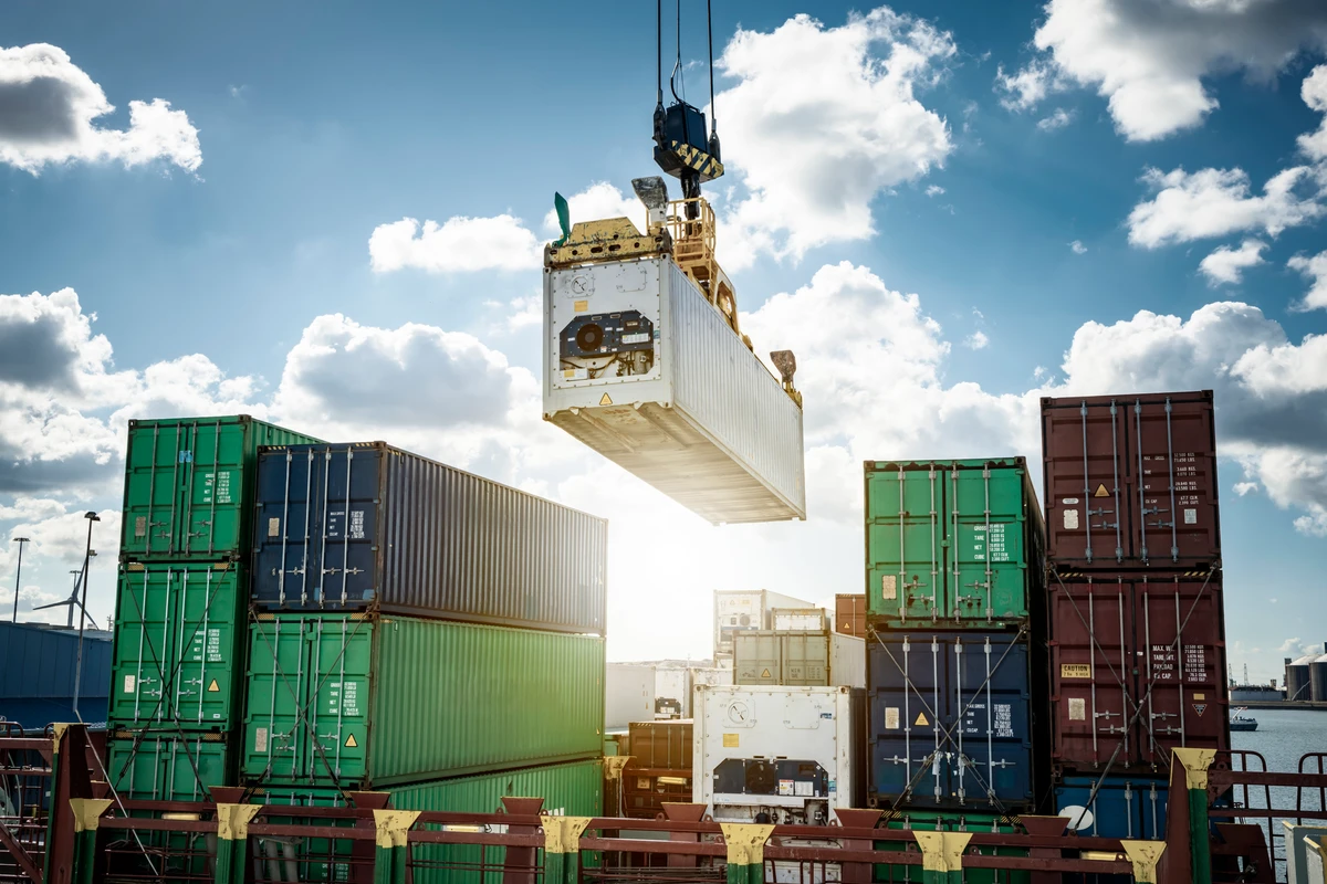 Egypt's non-oil exports rose to $2.56 billion in September