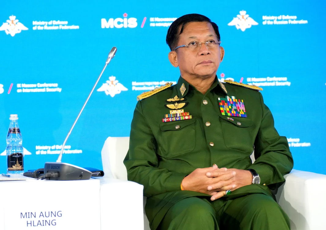 ASEAN foreign ministers decided on October 15 to sideline Min Aung Hlaing, leader of a February 1 Myanmar coup. (Reuters)