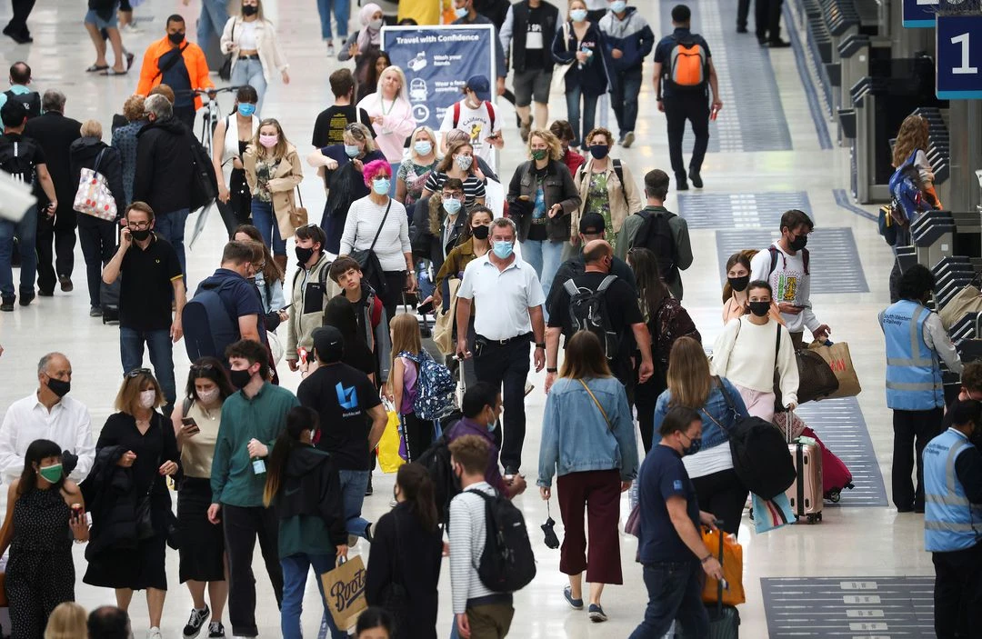 US consumer confidence recovers; UK pay rises: Economic wrap