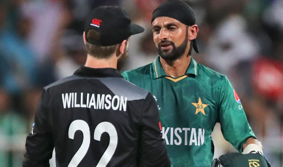 New Zealand’s captain Kane Williamson congratulates Pakistan’s Shoaib Malik after Pakistan’s win during their Twenty20 World Cup match in Sharjah on Tuesday. (AP)
