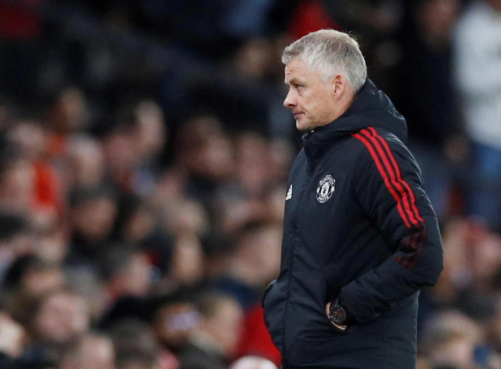 Solskjaer vows to keep fighting as pressure grows at Man Utd
