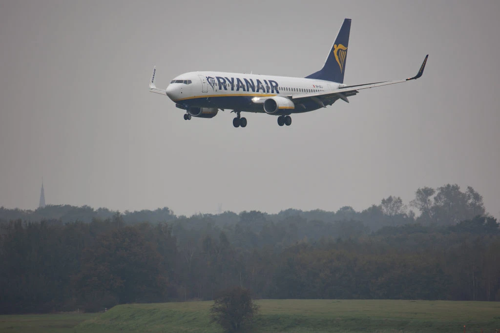 Ryanair posts first quarterly profit since 2019, but sees annual loss