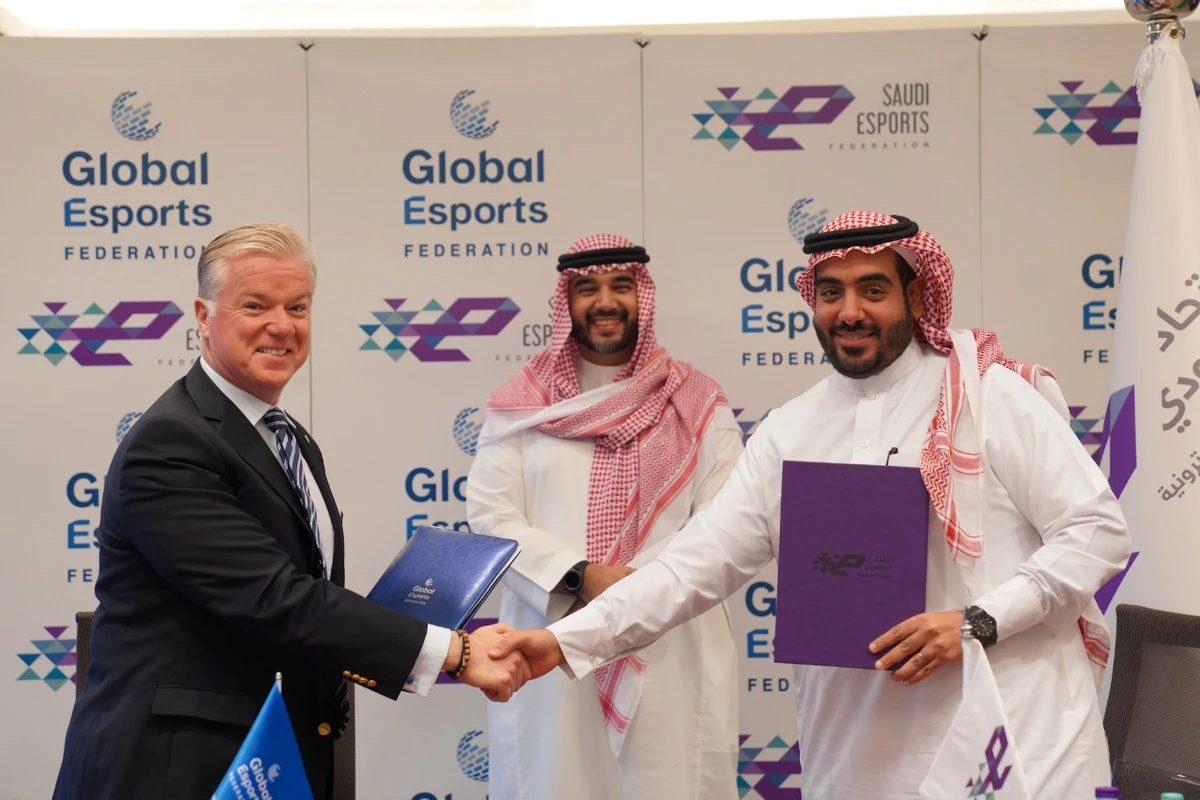 Saudi Esports Federation’s chief executive officer Turki Alfawzan and the Global Esports Federation’s chief executive officer Paul J. Foster (supplied)