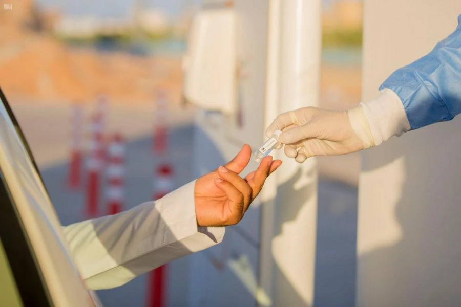 The coronavirus pandemic has affected over 248 million people globally and the death toll has reached around 5.02 million. (File/SPA)