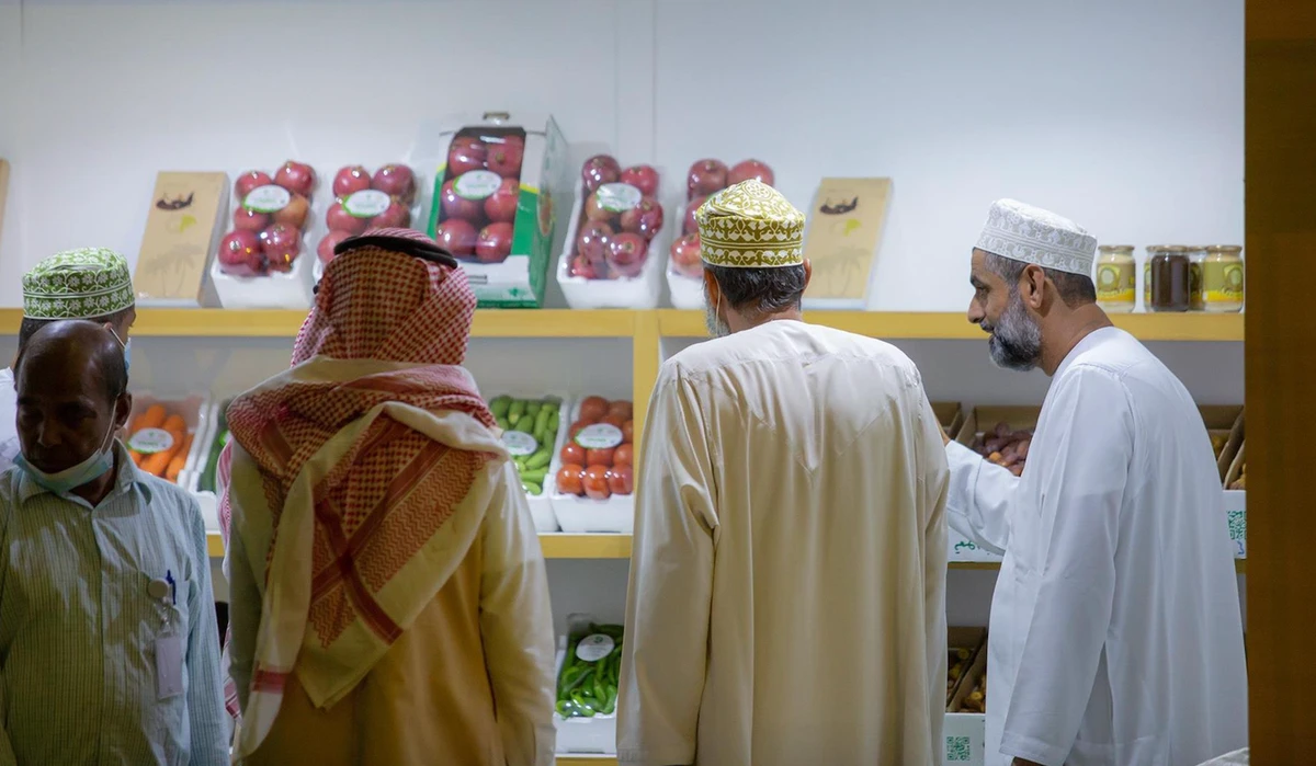 Saudi Arabia announced two deaths from COVID-19 and 43 new infections on Friday. (File/SPA)