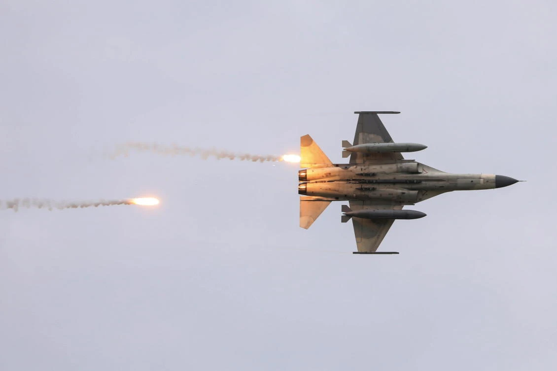 A domestically-built Indigenous Defense Fighters takes part in a live-fire military exercise, which simulates an enemy invasion in Taiwan on July 16, 2020. (Reuters)